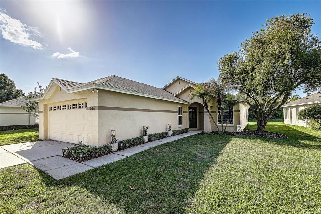 Photo of 2002 Rocky Point Drive, Lakeland, FL 33813 (MLS # S5150491)