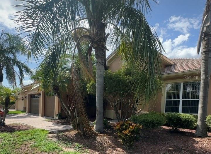 Welcome to this well-maintained 3-bedroom, 2-bathroom home located in the highly desirable gated community of Bellalago. This home offers an additional den/loft, ideal for a home office, playroom, or guest space.
Enjoy the Florida lifestyle with a private screened-in swimming pool and no rear neighbors, offering enhanced privacy and relaxation. The spacious master suite includes his and hers walk-in closets and a large en-suite bath. The home features a 3-car garage, offering plenty of space for parking, storage, or hobbies.
Located in a 24-hour guard-gated community, this home offers peace of mind and access to unmatched amenities, including:3 resort-style pools, kiddie pool, water slide & splash pad, 2 fitness centers , tennis and basketball courts, Private boat ramp with lake access to Lake Tohopekaliga, scenic walking and biking trails, on-site waterfront restaurant, Bellalago Academy (K–8 Charter School) within the community, basic cable is included through the HOA.
Bellalago is more than a neighborhood—it’s a lifestyle. Conveniently located near shopping, dining, schools, and entertainment.
Schedule your private showing today!
