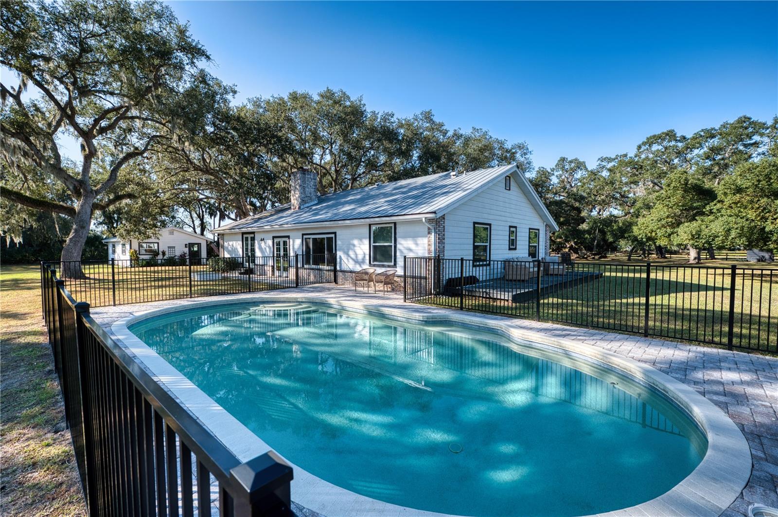 ACREAGE - Residential