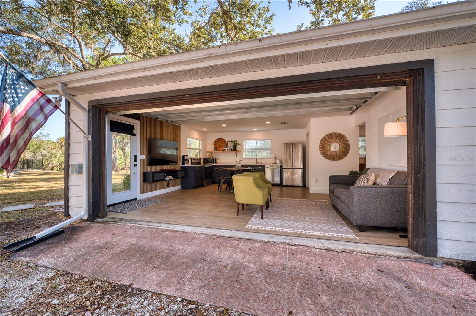 ACREAGE - Residential