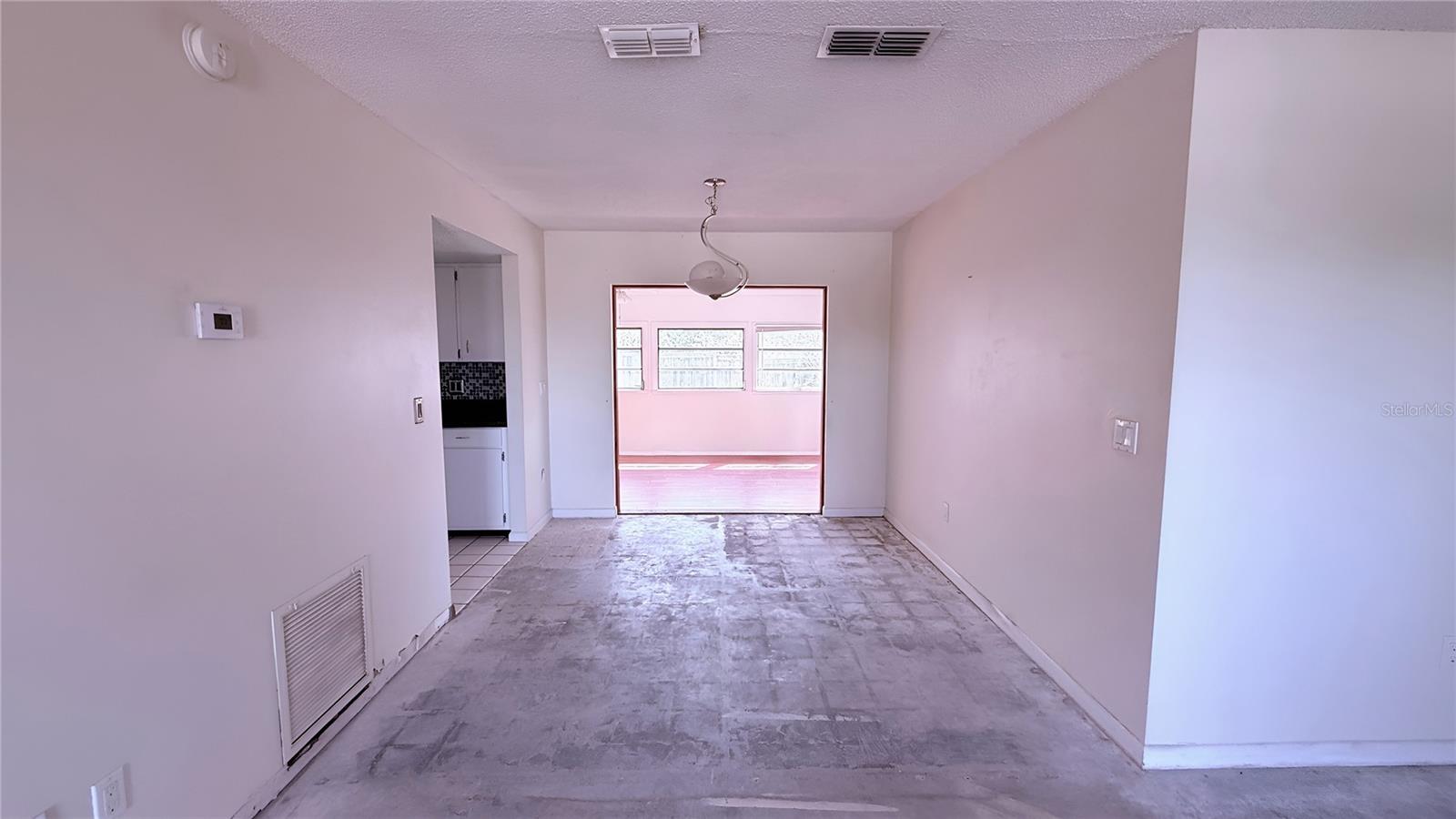 DELTONA LAKES UNIT 04 - Residential