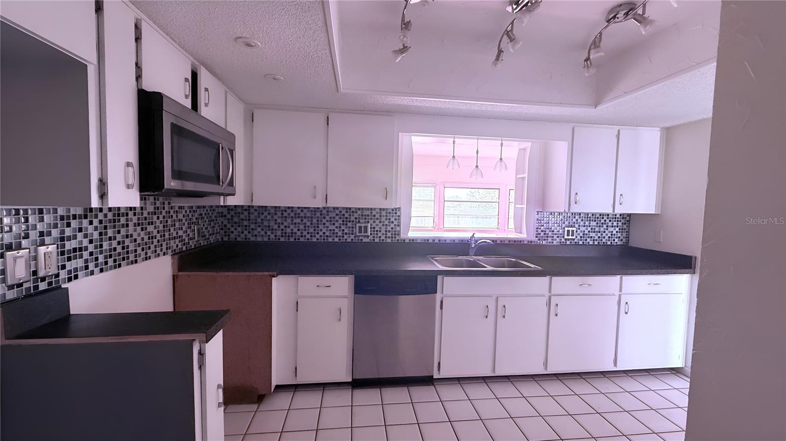 DELTONA LAKES UNIT 04 - Residential