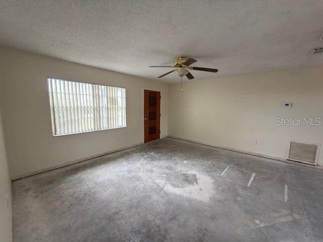 DELTONA LAKES UNIT 04 - Residential