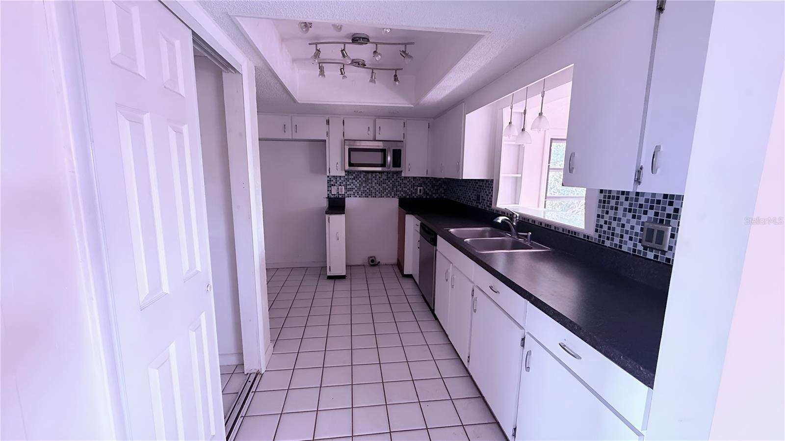 DELTONA LAKES UNIT 04 - Residential