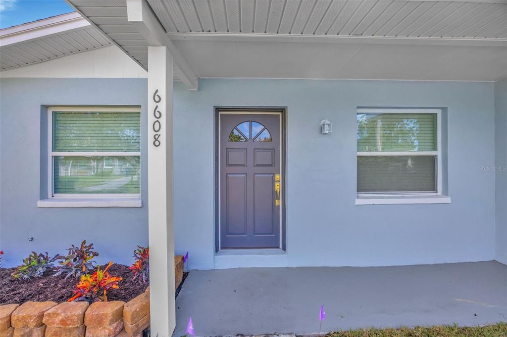 Photo of 6608 S Mascotte Street, Tampa, FL 33616 (MLS # TB8438270)