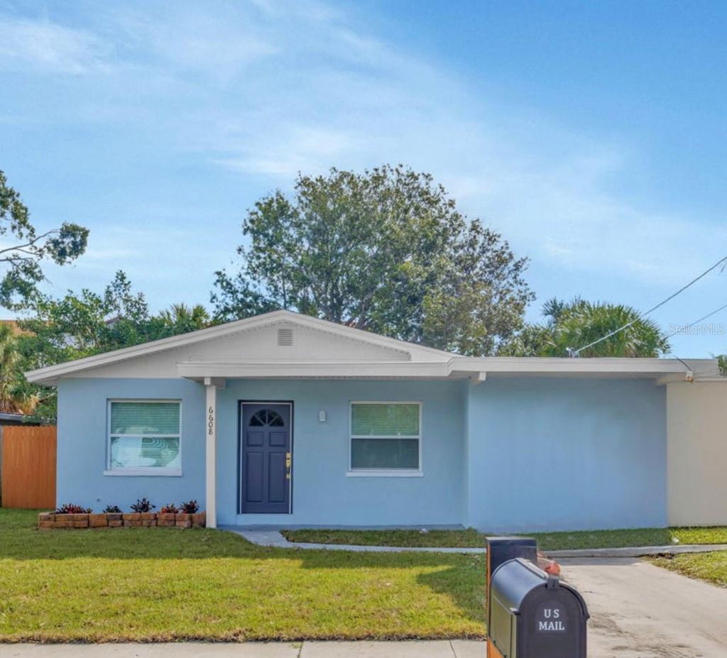 Photo of 6608 S Mascotte Street, Tampa, FL 33616 (MLS # TB8438270)