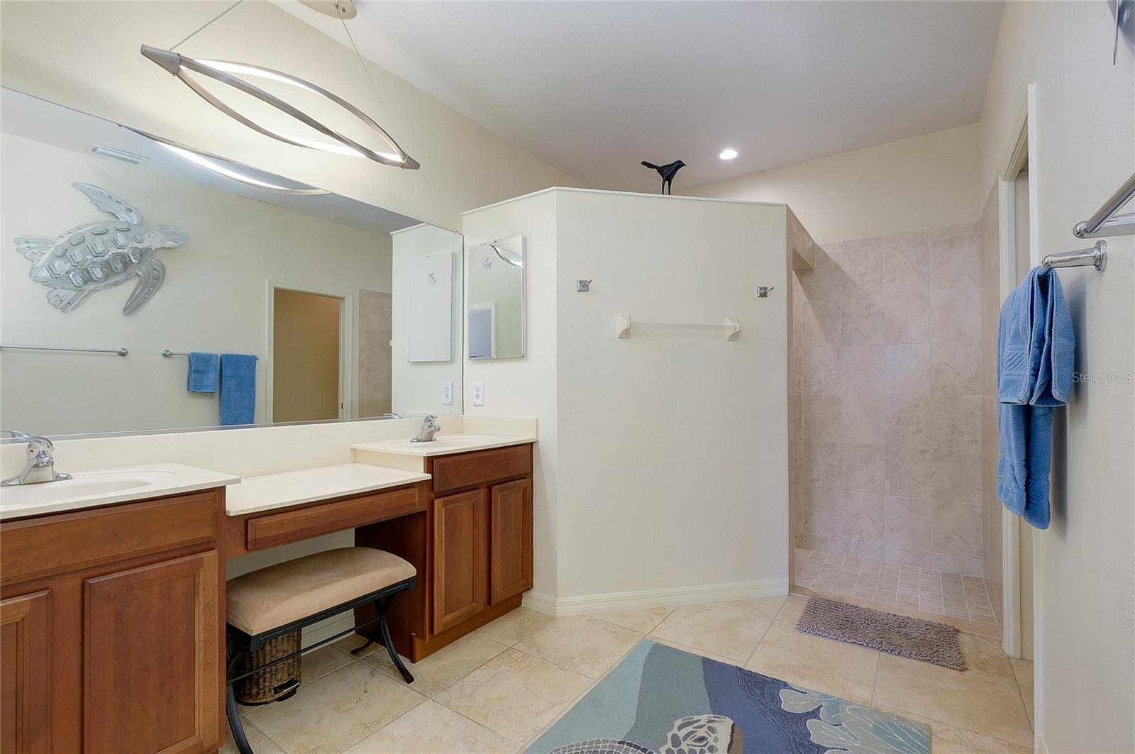 VENETIAN FALLS PH 1 - Residential