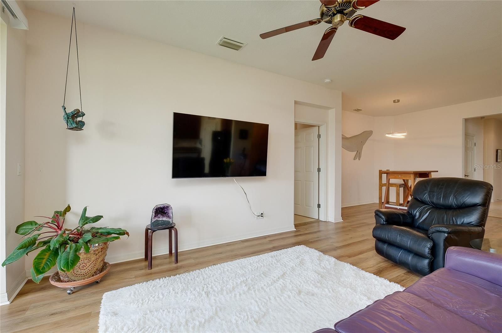 VENETIAN FALLS PH 1 - Residential