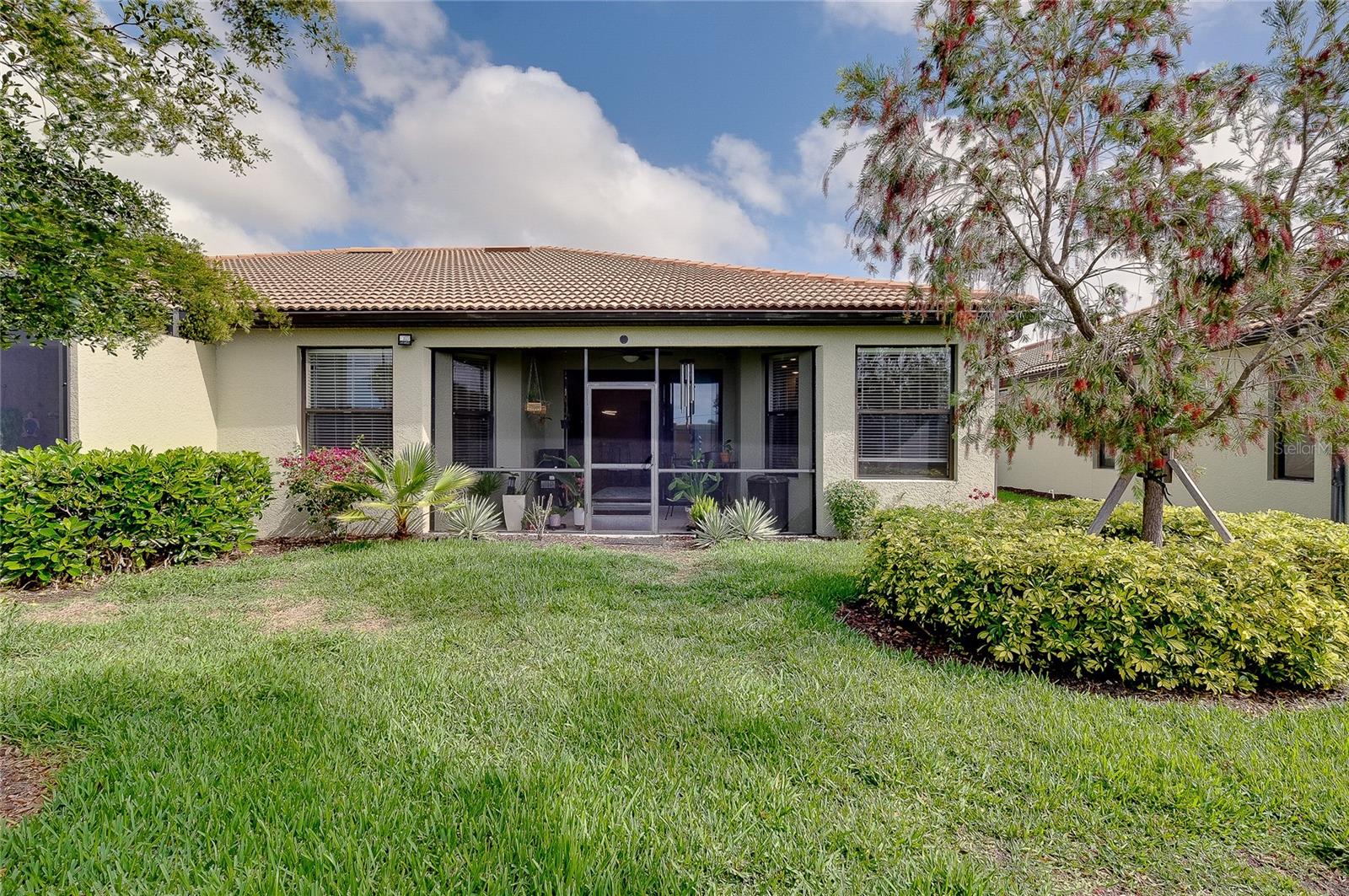 VENETIAN FALLS PH 1 - Residential