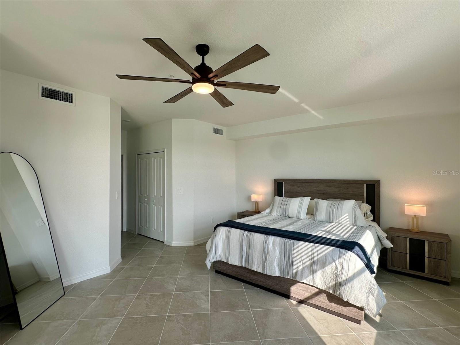 WELLEN PARK GOLF & COUNTRY CLUB - Residential Lease