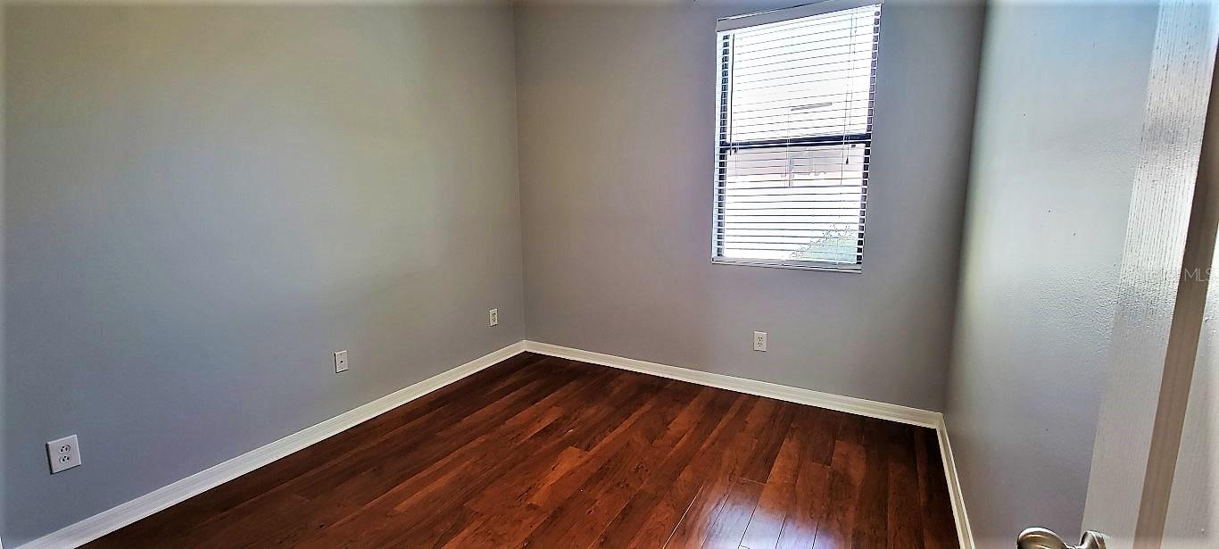 OAK CREEK - Residential Lease