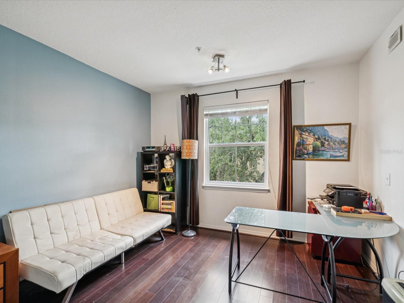 2010 E PALM AVENUE 14303