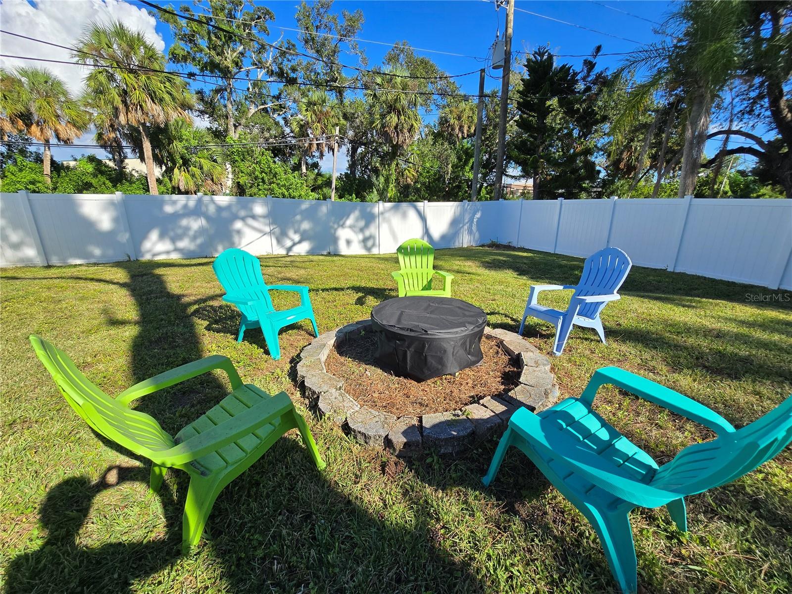 PALM GROVE - Residential Lease