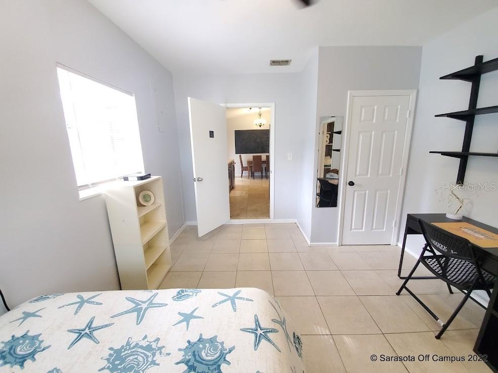 PALM GROVE - Residential Lease
