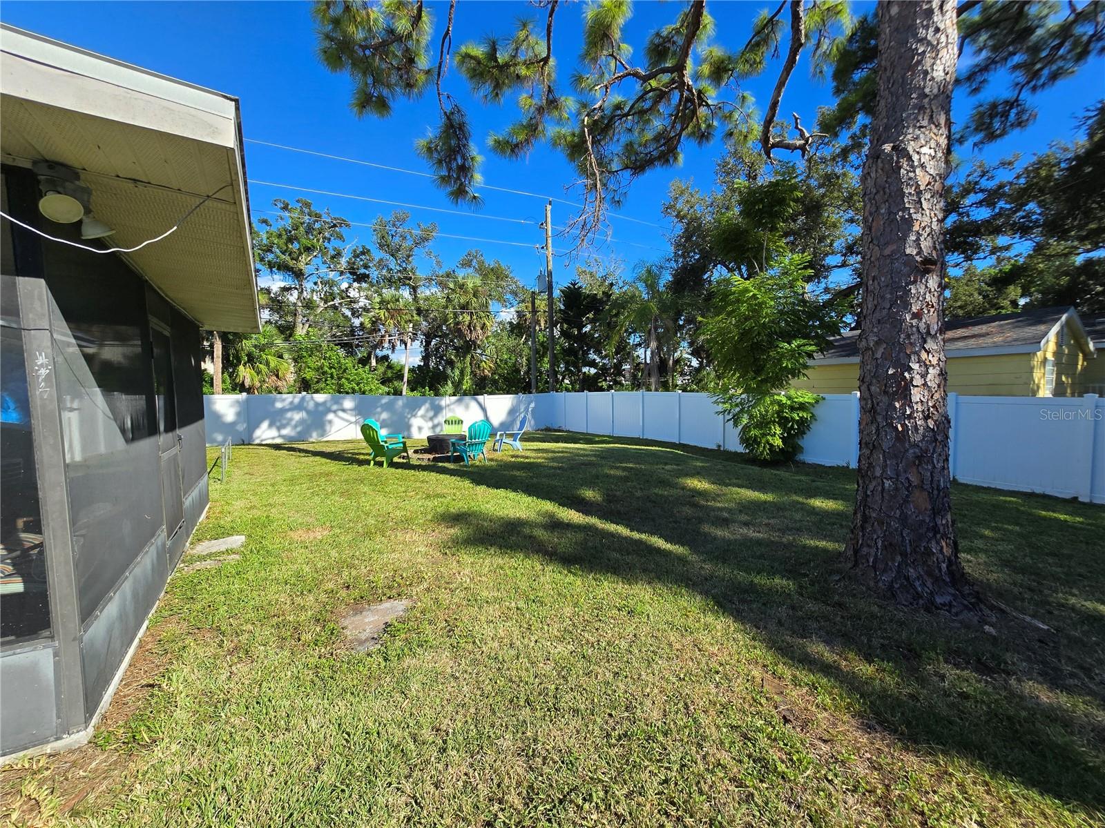 PALM GROVE - Residential Lease