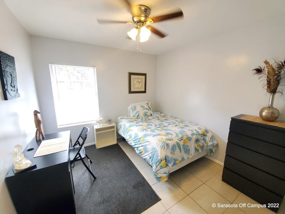 PALM GROVE - Residential Lease