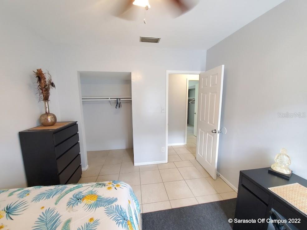 PALM GROVE - Residential Lease