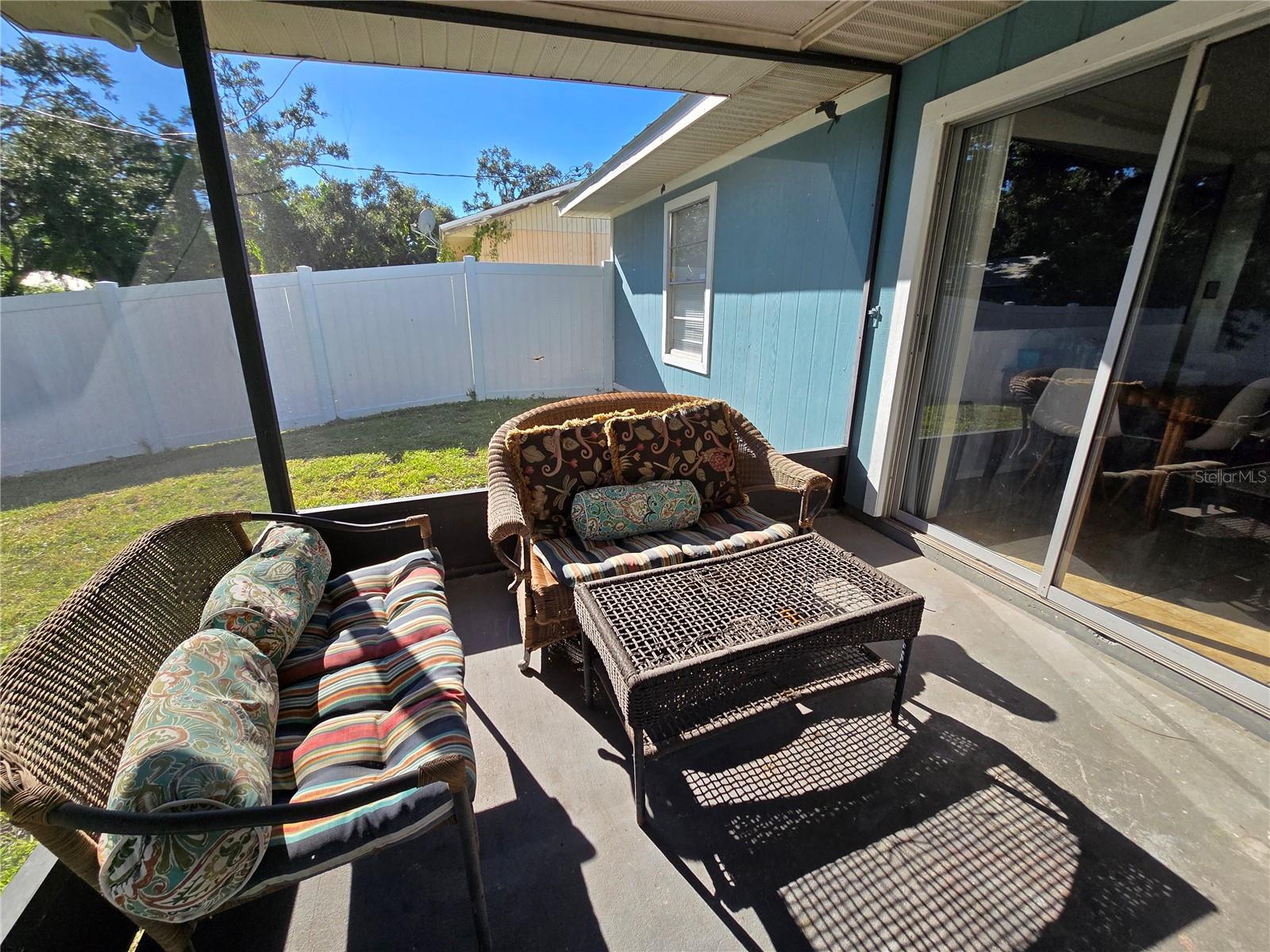PALM GROVE - Residential Lease