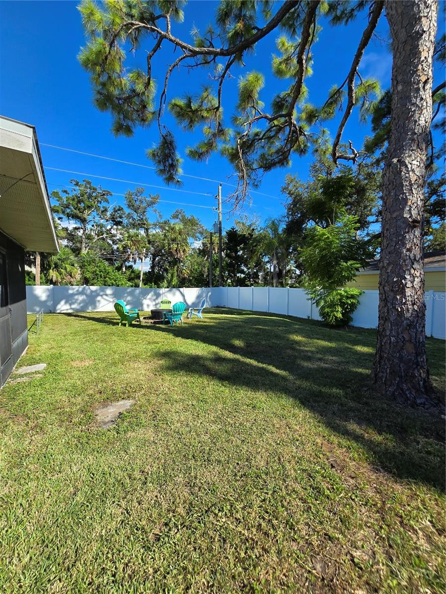 PALM GROVE - Residential Lease
