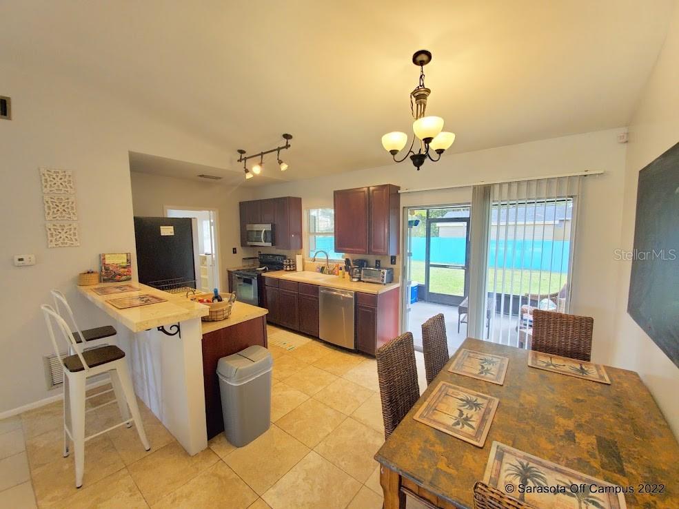 PALM GROVE - Residential Lease