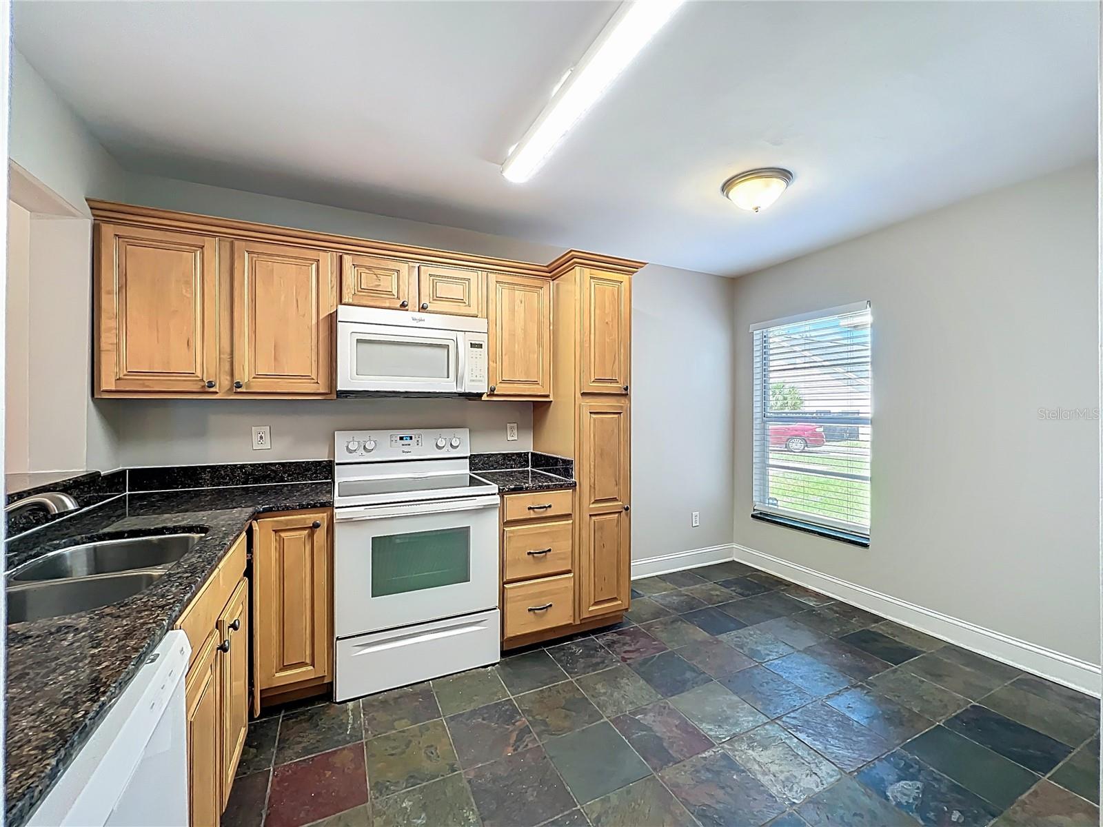 HUCKLEBERRY FIELDS TR N2B - Residential