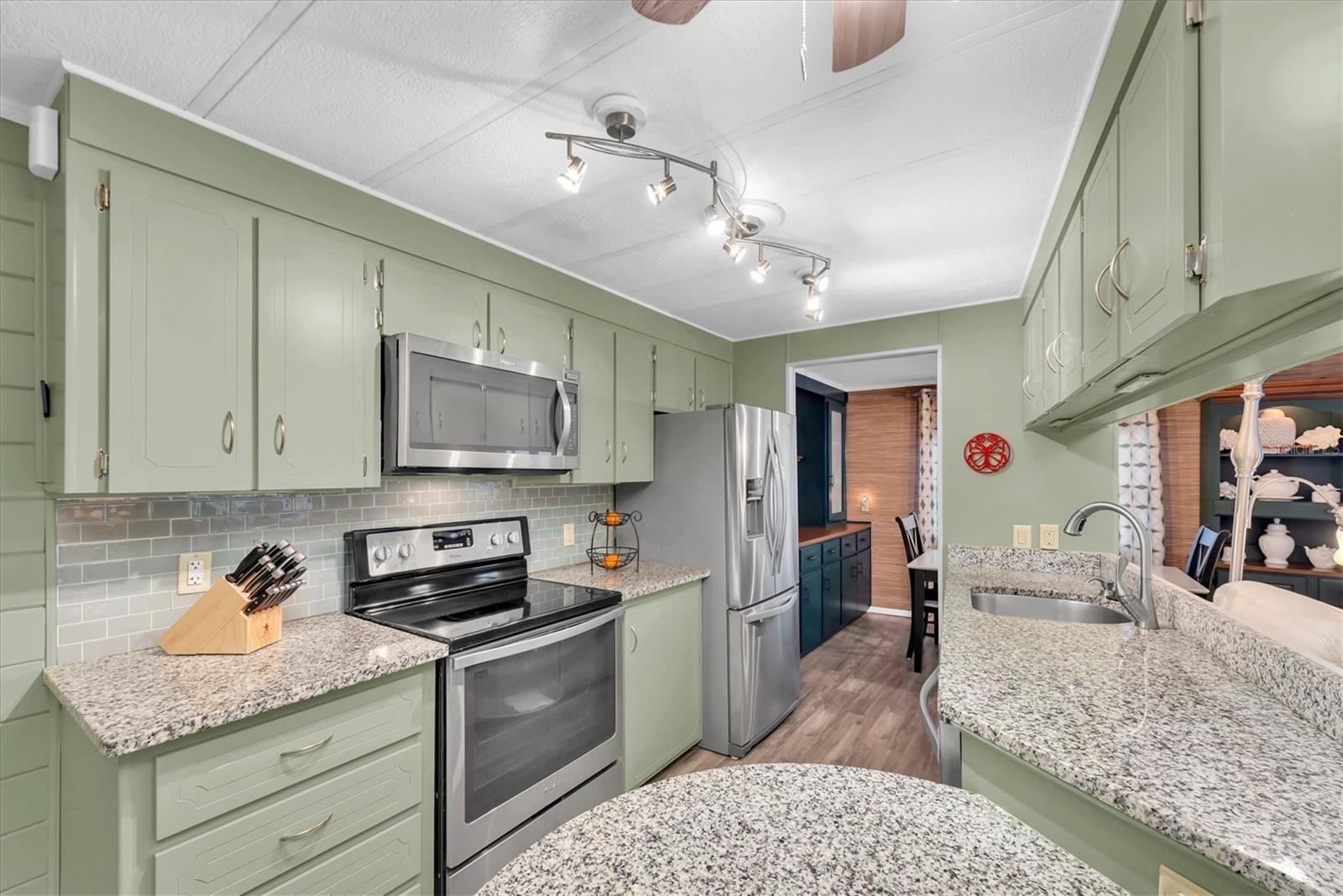 GLENWOOD ESTATES INC CONCO - Residential