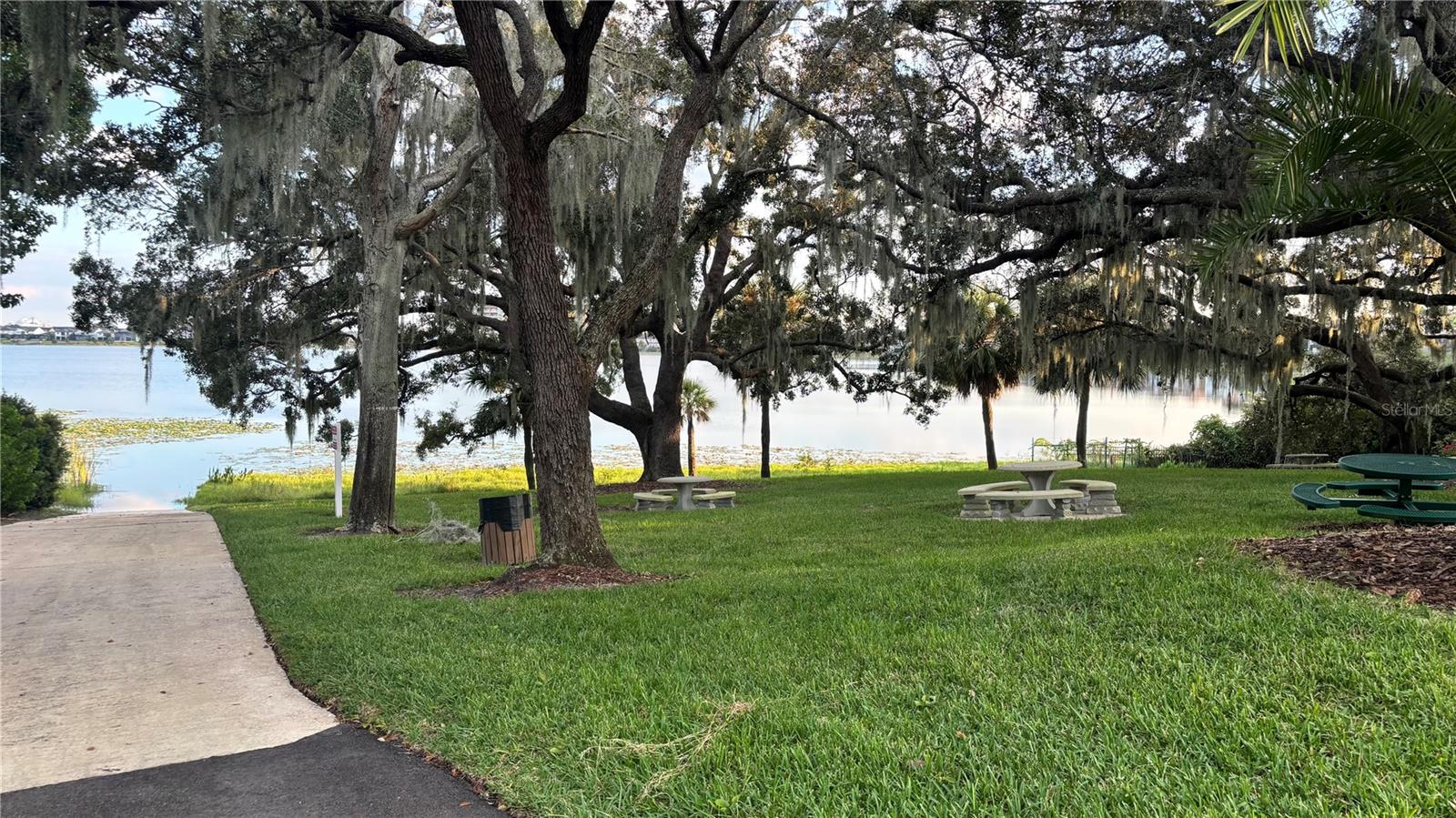 GRANADA VILLAS PH 03 - Residential Lease