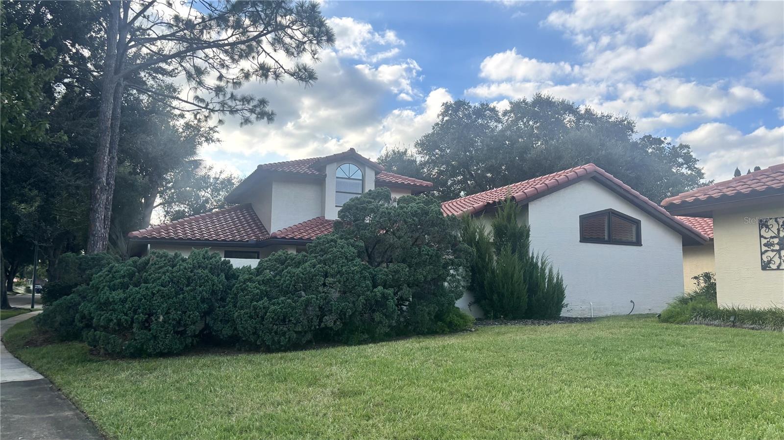 GRANADA VILLAS PH 03 - Residential Lease