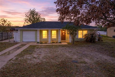 Photo of 807 Aspenwood Circle, Kissimmee, FL 34743 (MLS # S5147631)