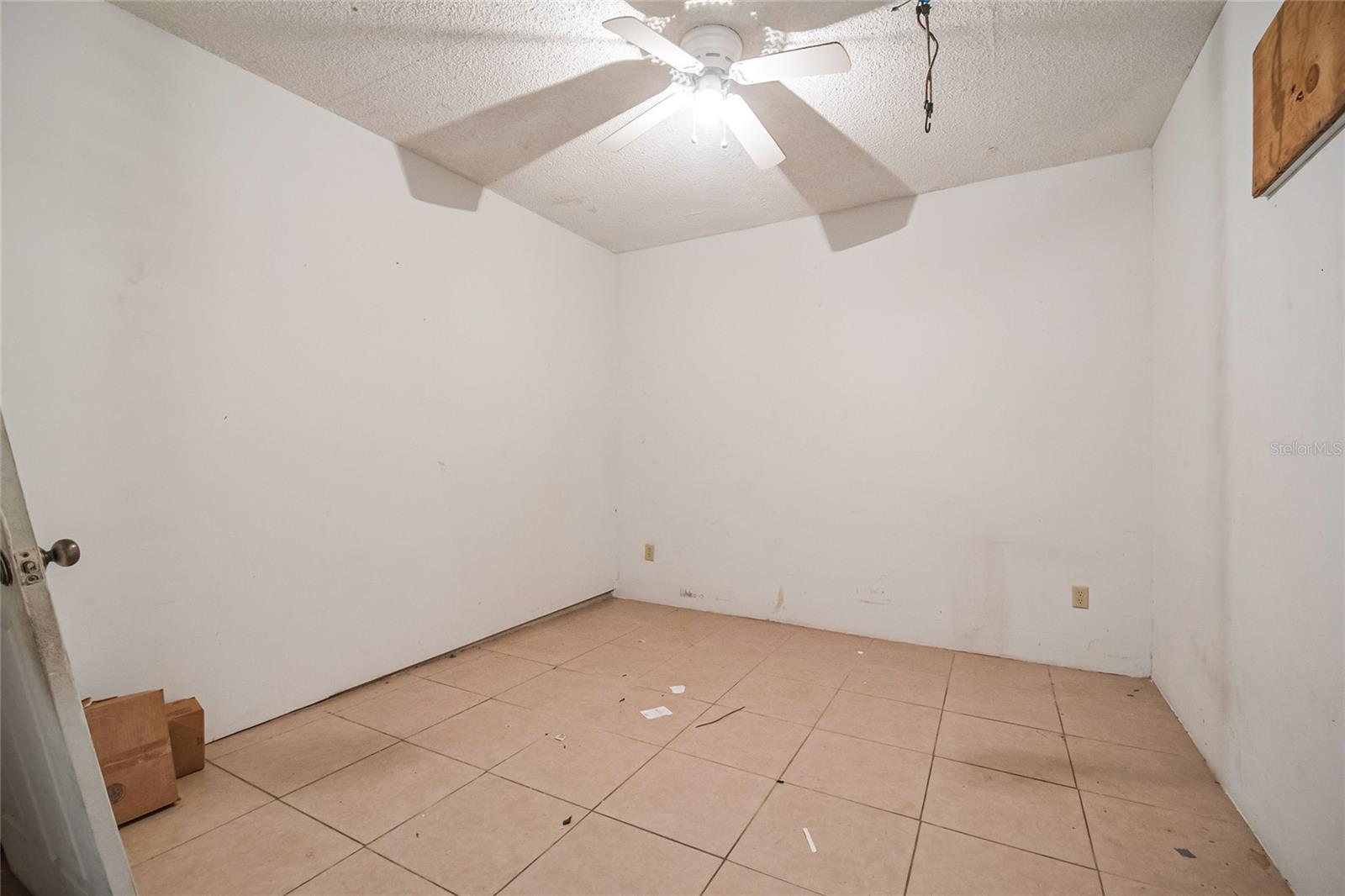 BVL UNIT 8 1ST ADD - Residential