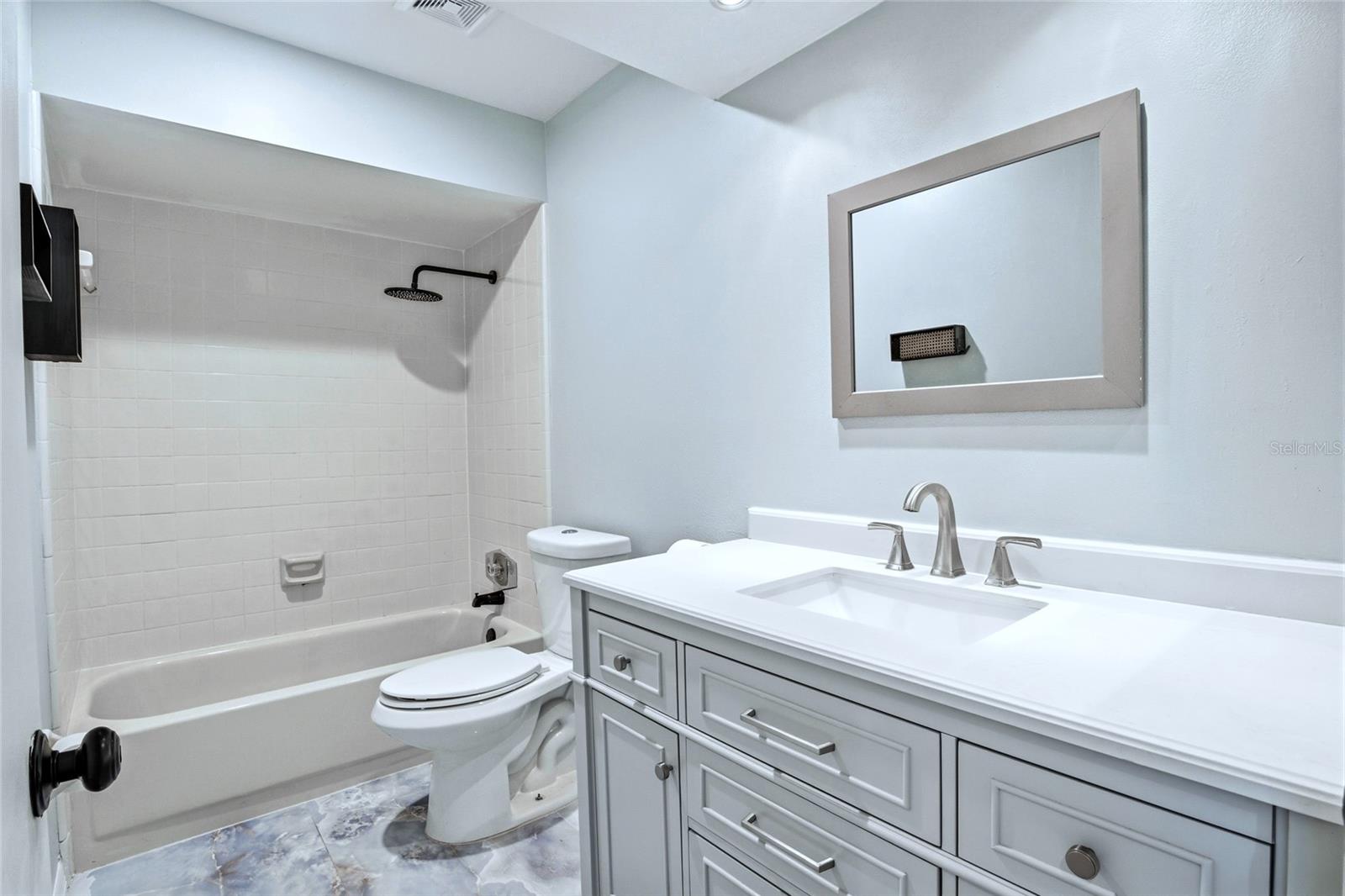 ULTRA VISTA CONDO - Residential