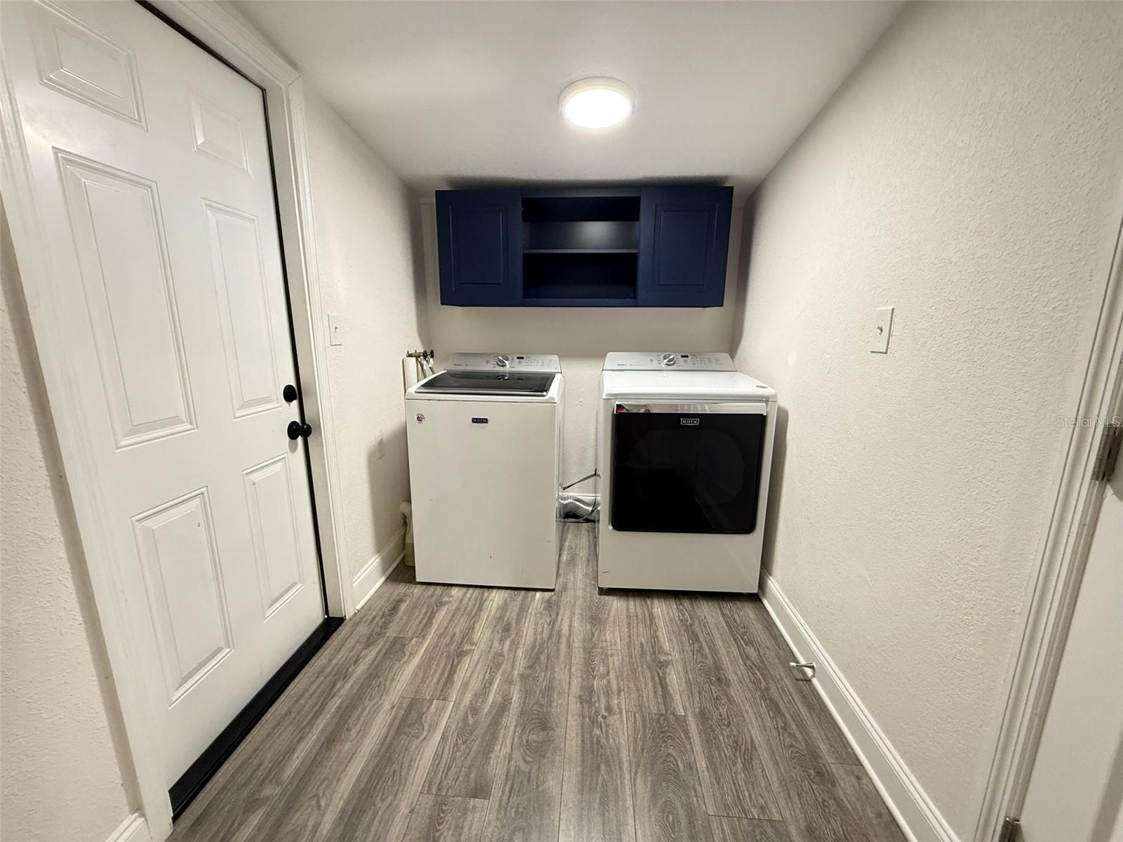 SINEWOOD - Residential Lease