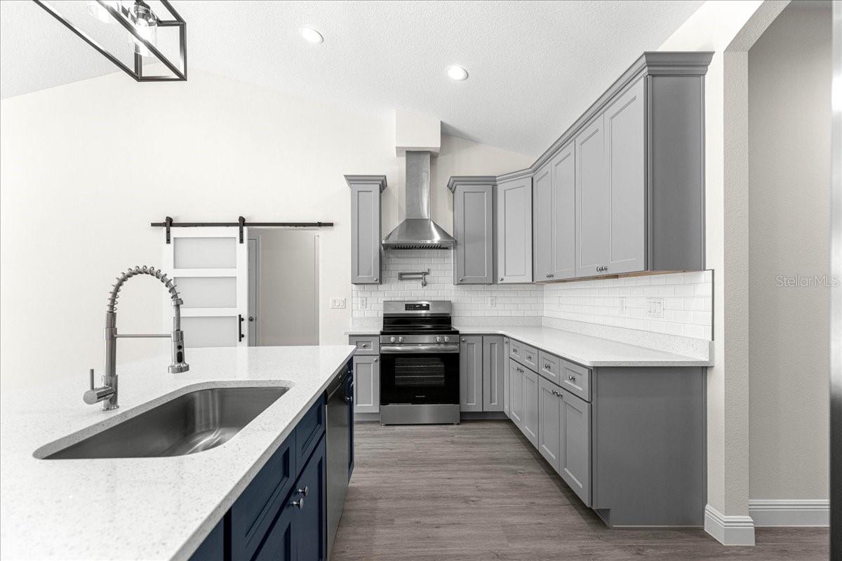 ROLLING HILLS UN 02 - Residential