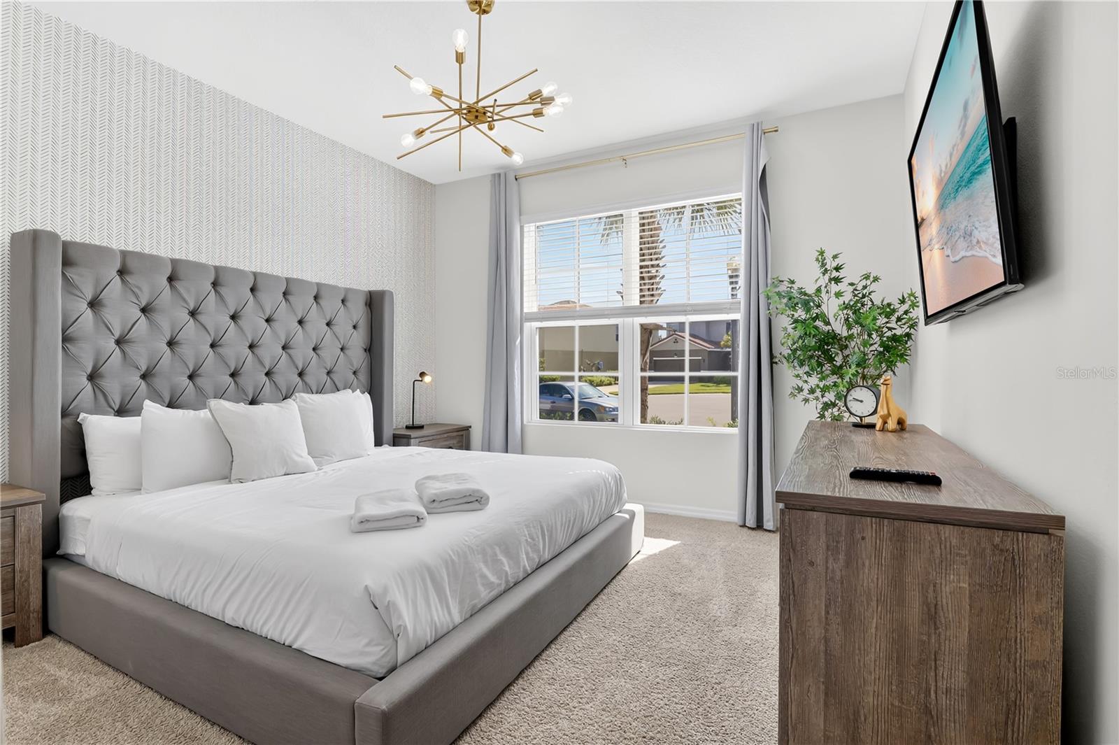 SOLTERRA PH 2D - Residential Lease