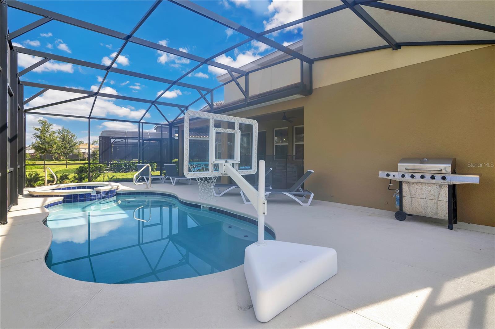 SOLTERRA PH 2D - Residential Lease