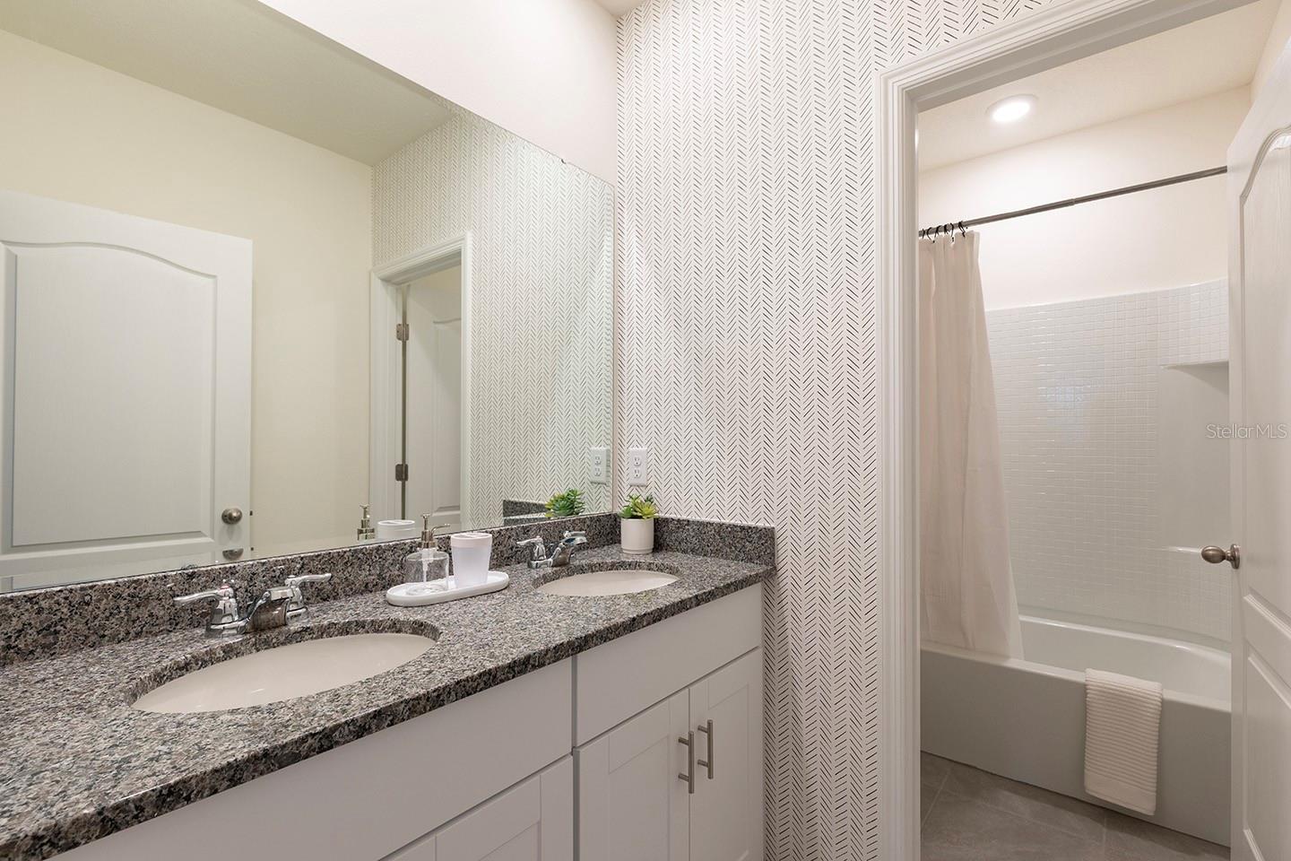 SOLTERRA PH 2D - Residential Lease