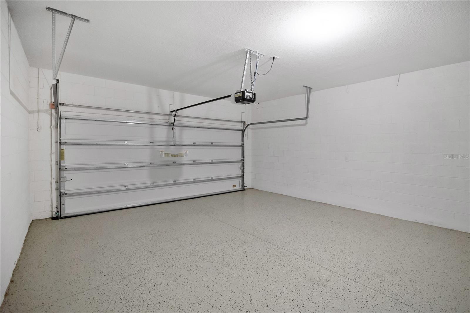 SOLTERRA PH 2D - Residential Lease