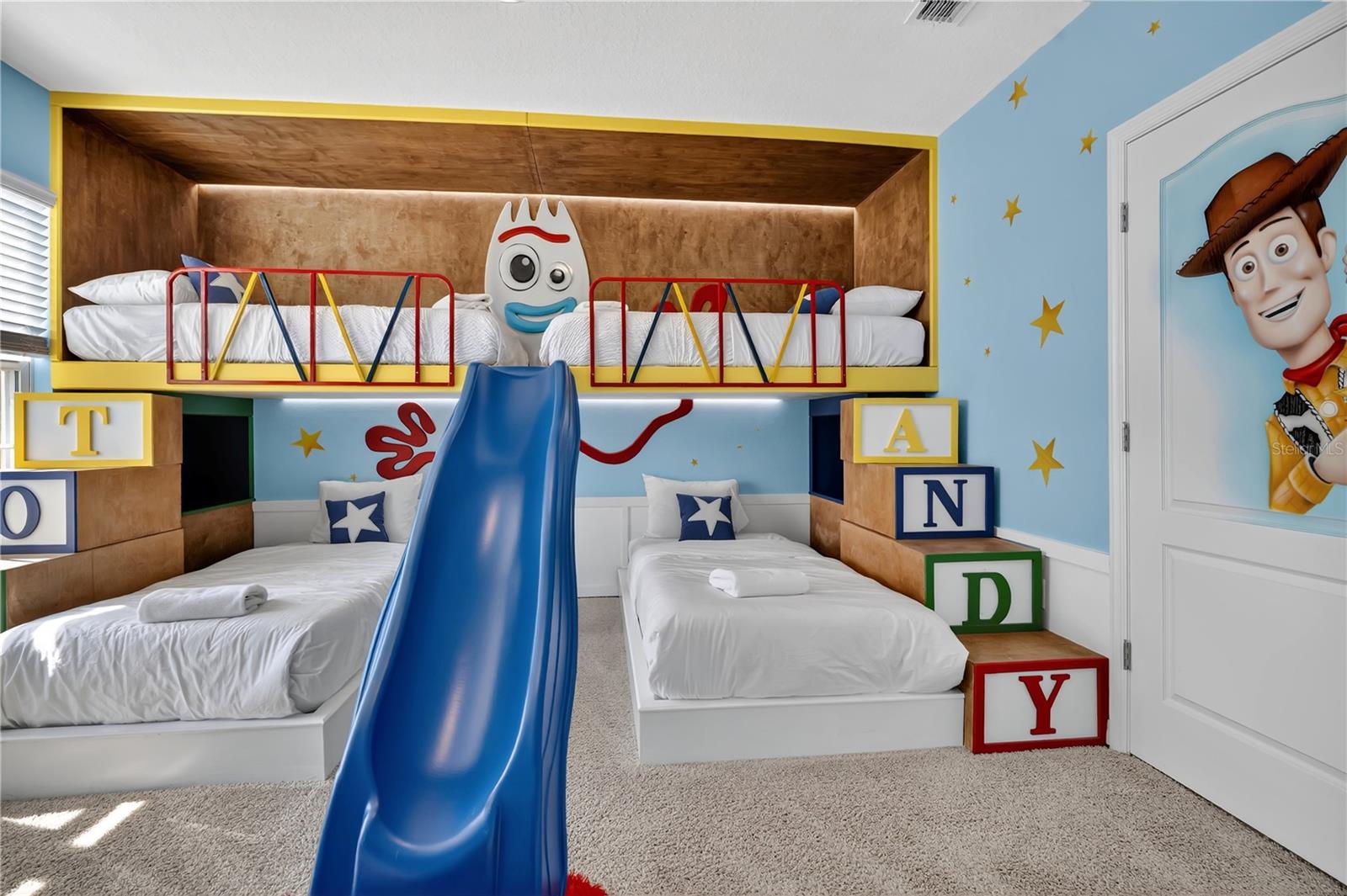 SOLTERRA PH 2D - Residential Lease