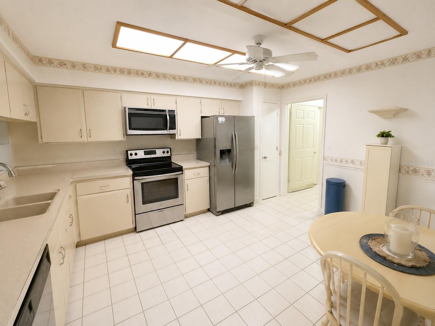 4068 WILSHIRE CIRCLE E 145