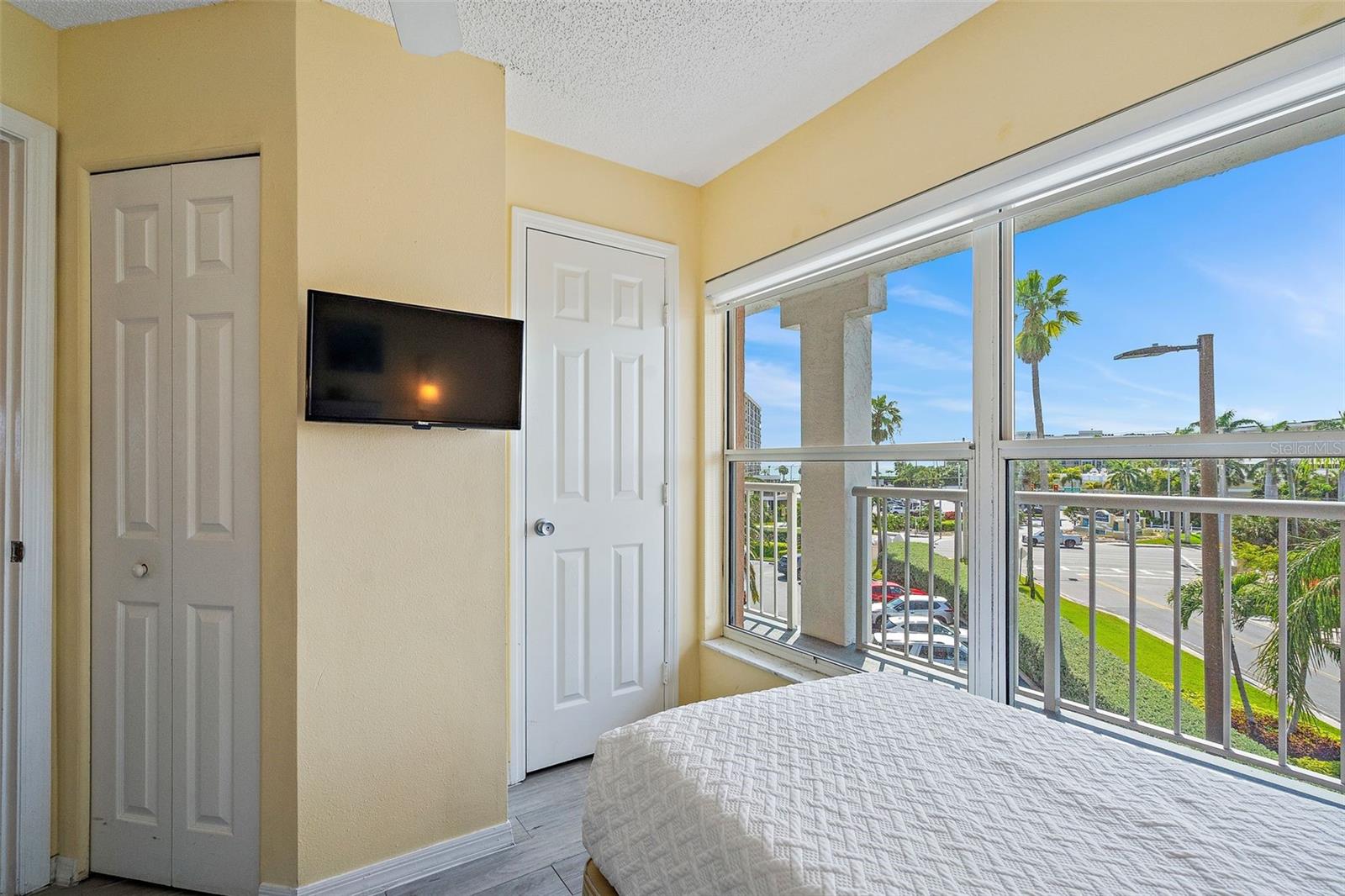 SUNRISE RESORT ON ST PETE BEACH CONDO - Residential