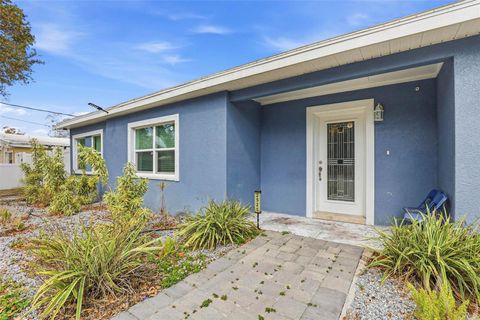 Photo of 2521 W Crest Avenue, Tampa, FL 33614 (MLS # TB8479607)