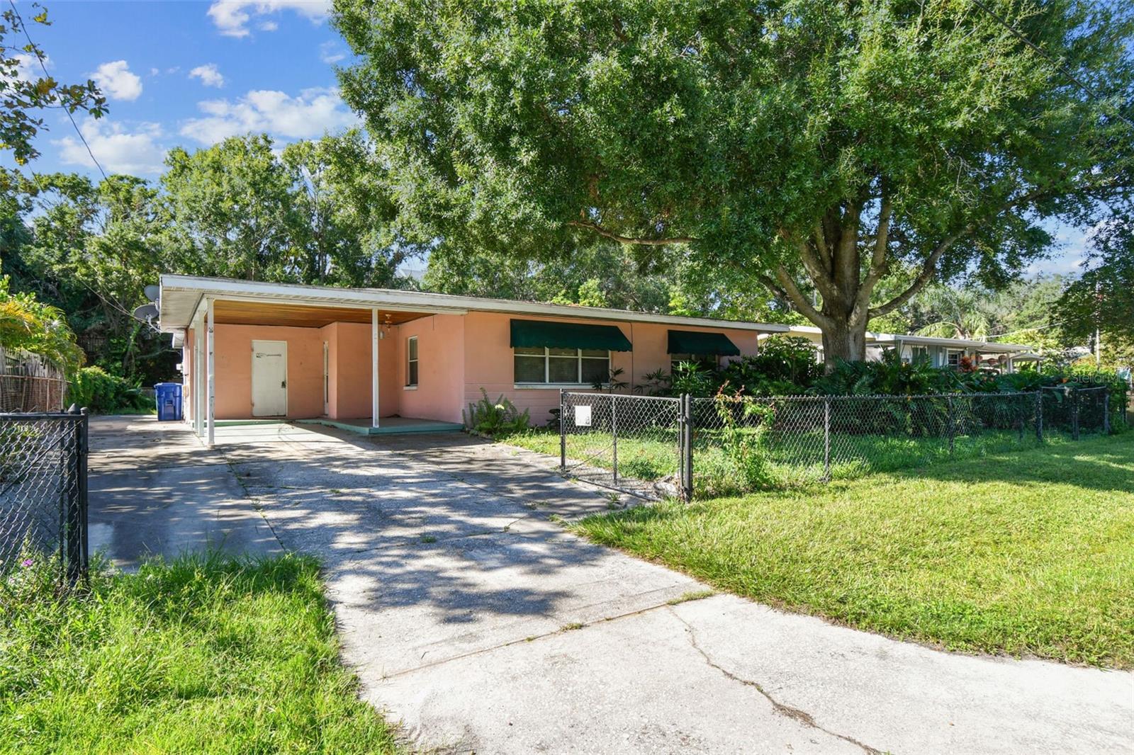 Tucked into a well-loved South Tampa neighborhood, 2926 W. Ellis is ready for its next chapter. After years as a steady rental, the home now comes to market in its original condition, offered exactly as it sits to streamline the closing for the estate. Because the owner never occupied the residence, you’re free to re-imagine the footprint or start fresh; most buyers will see the value in the land itself. The parcel sat high and dry through last year’s storms, and the location keeps you minutes from Bayshore, MacDill, and the Westshore dining scene. Savvy investors and builders looking for a new project will want to move quickly; opportunities like this don’t linger.