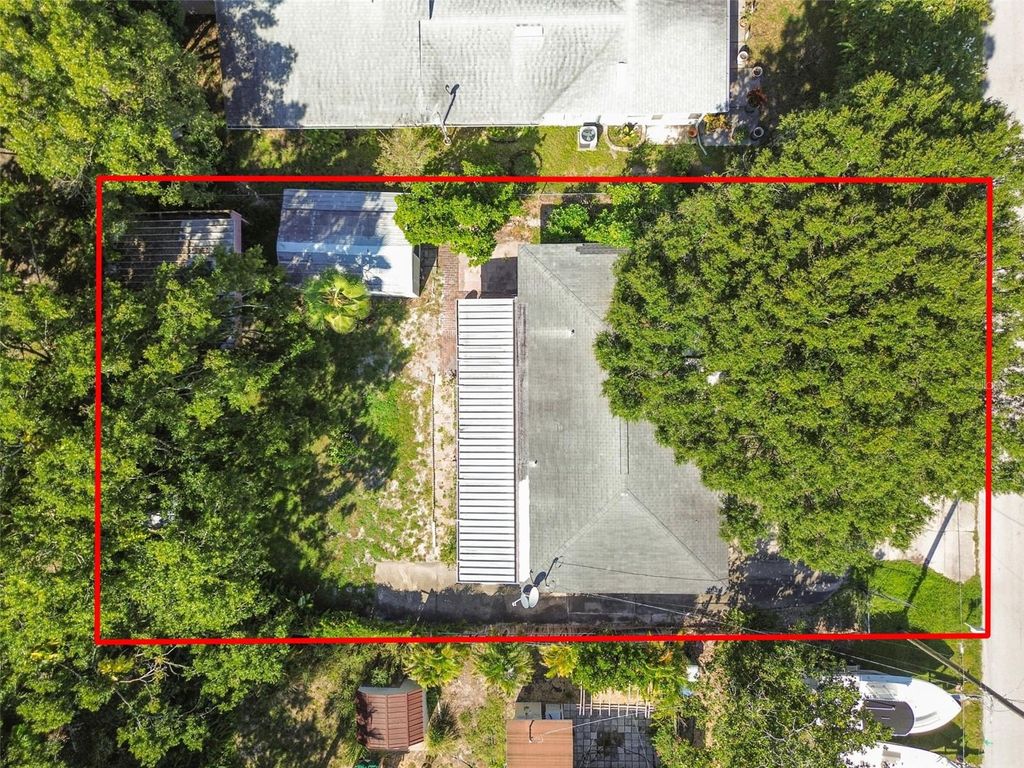 Photo of 2926 W Ellis Drive, Tampa, FL 33611 (MLS # TB8428606)