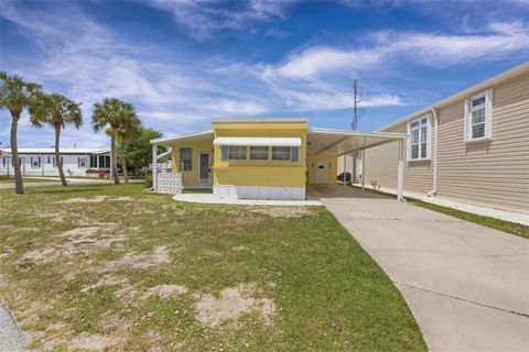 Photo of 802 Turf St, Venice, FL 34285 (MLS # N6143703)