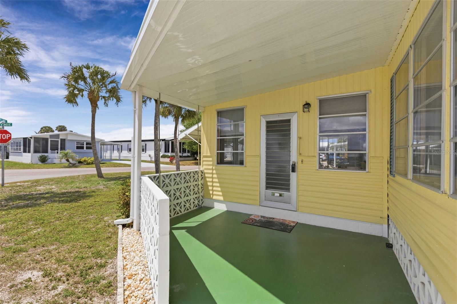 COUNTRY CLUB ESTATES - Residential