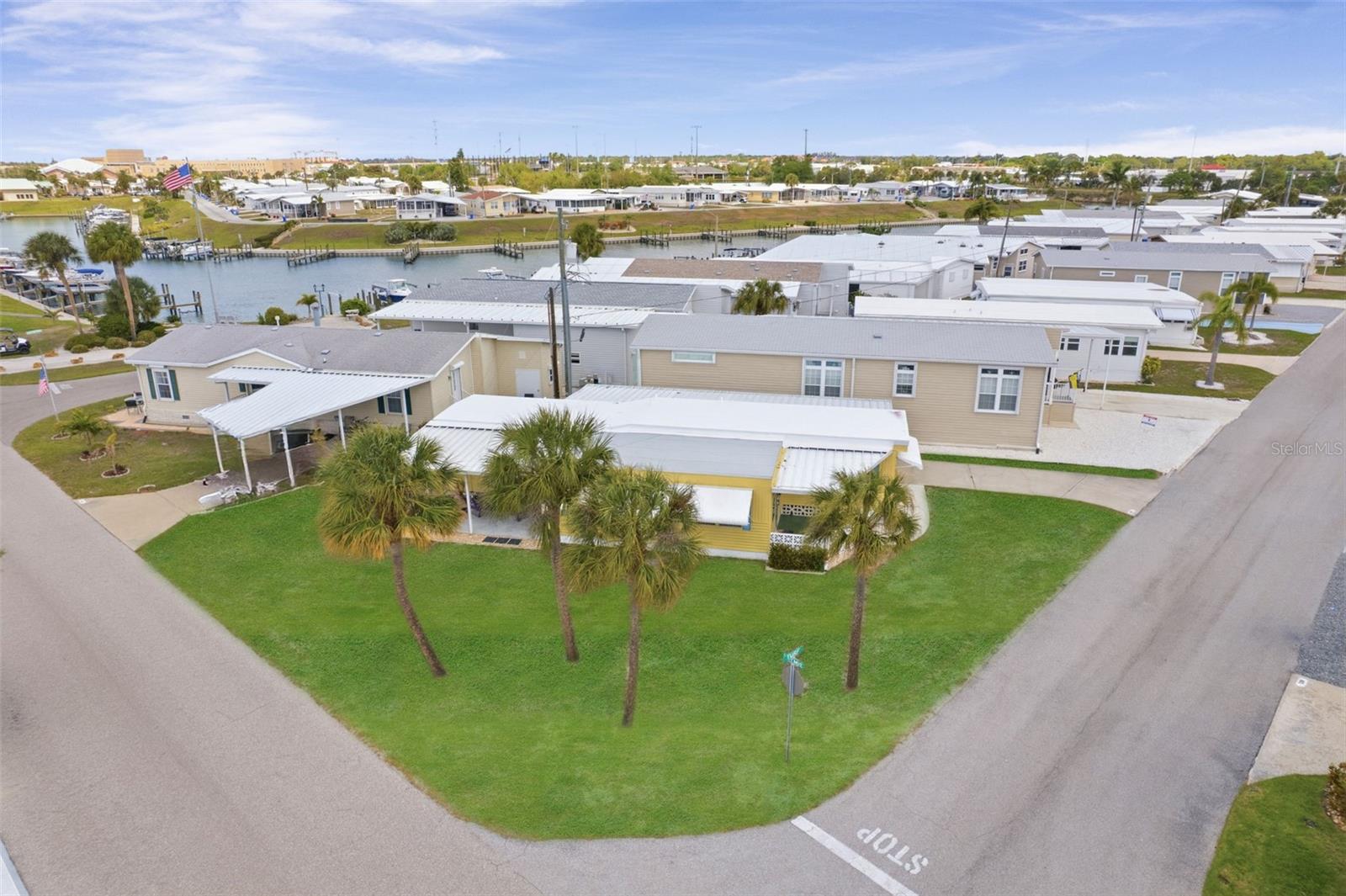 COUNTRY CLUB ESTATES - Residential