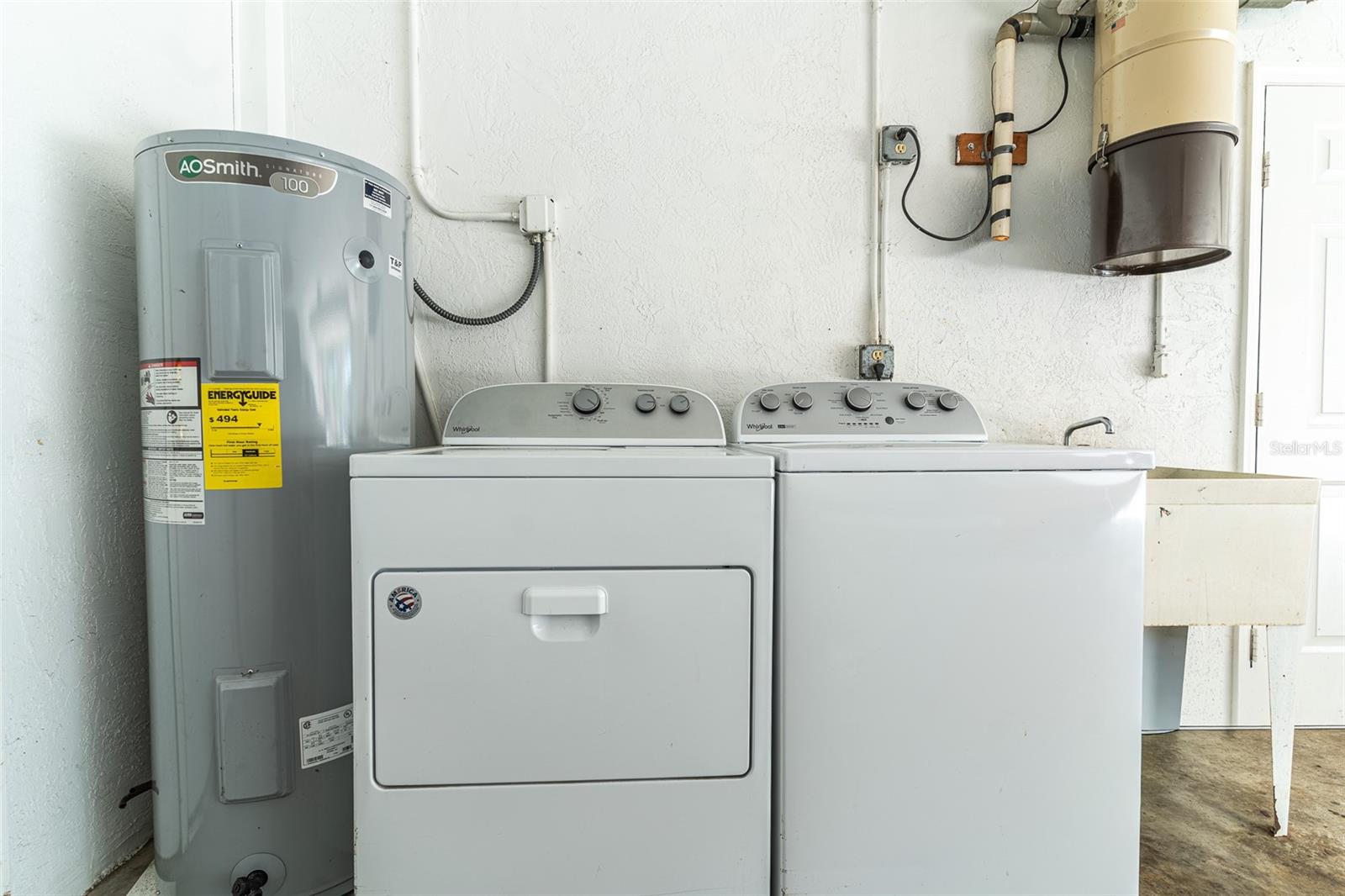 SUNSET LAKE ESTATES - Residential