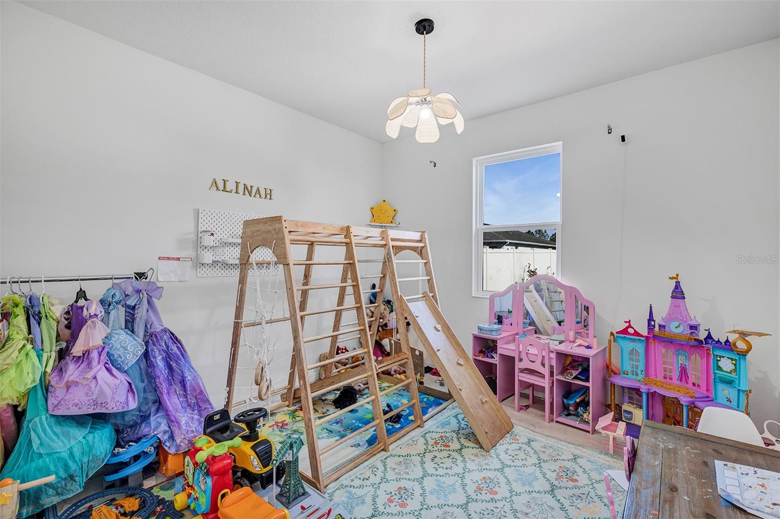 ENCLAVE AT TAPESTRY PH 1 - Residential