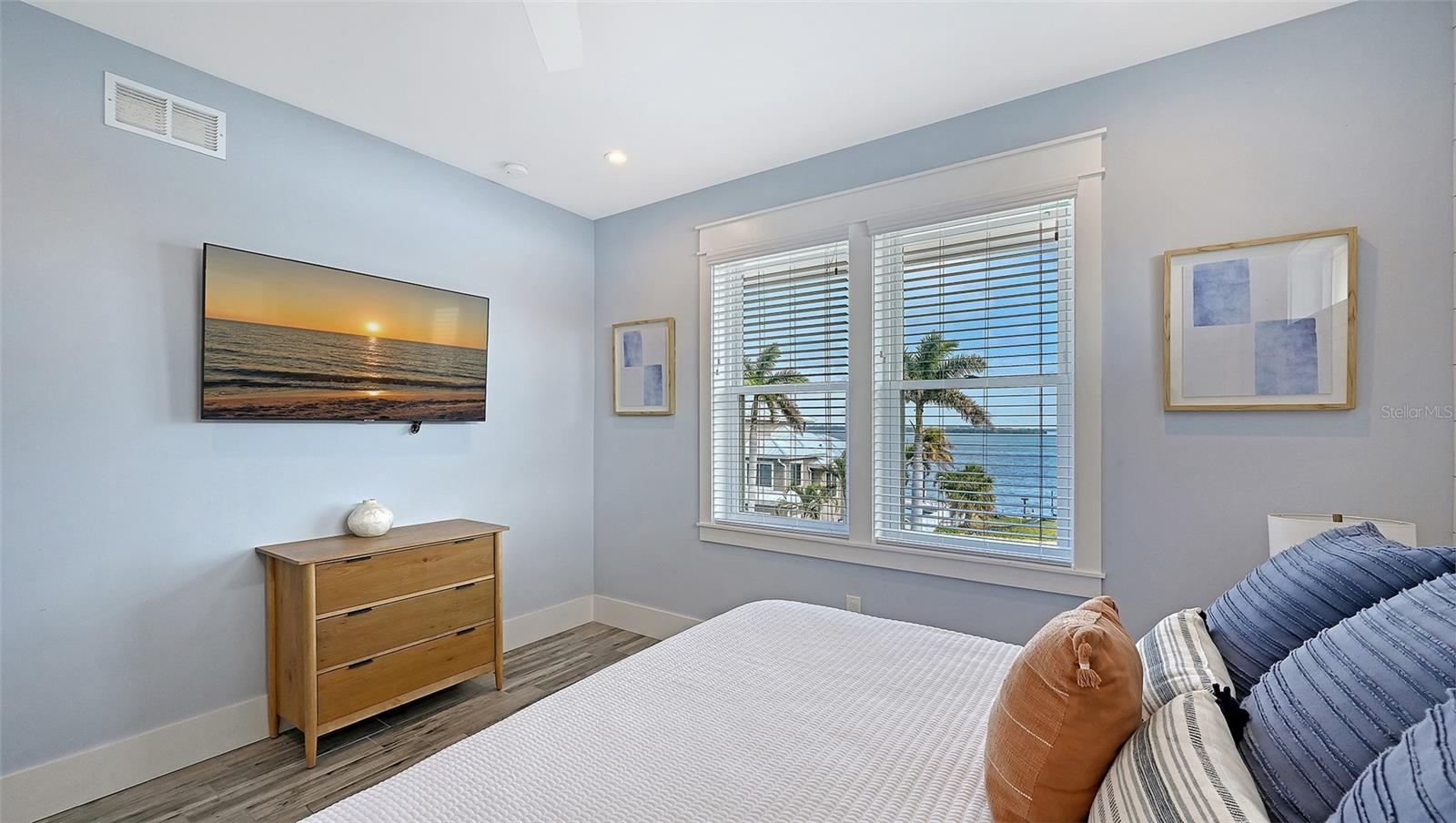 ILEXHURST - Residential