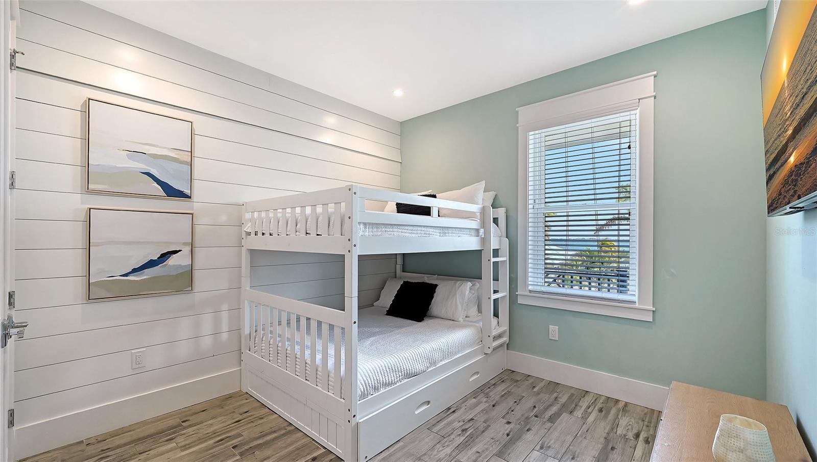 ILEXHURST - Residential